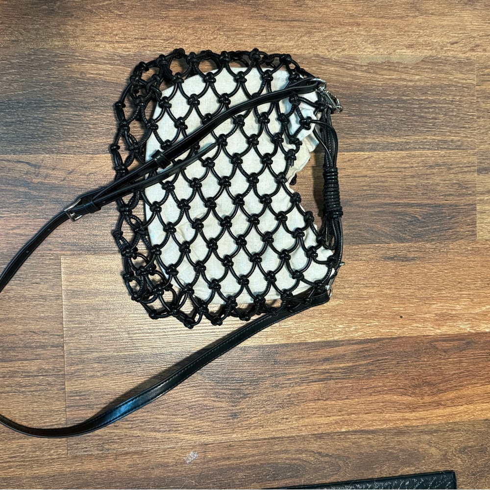 Zara Black Shoulder Bag with Intricate Design - Picture 2 of 2